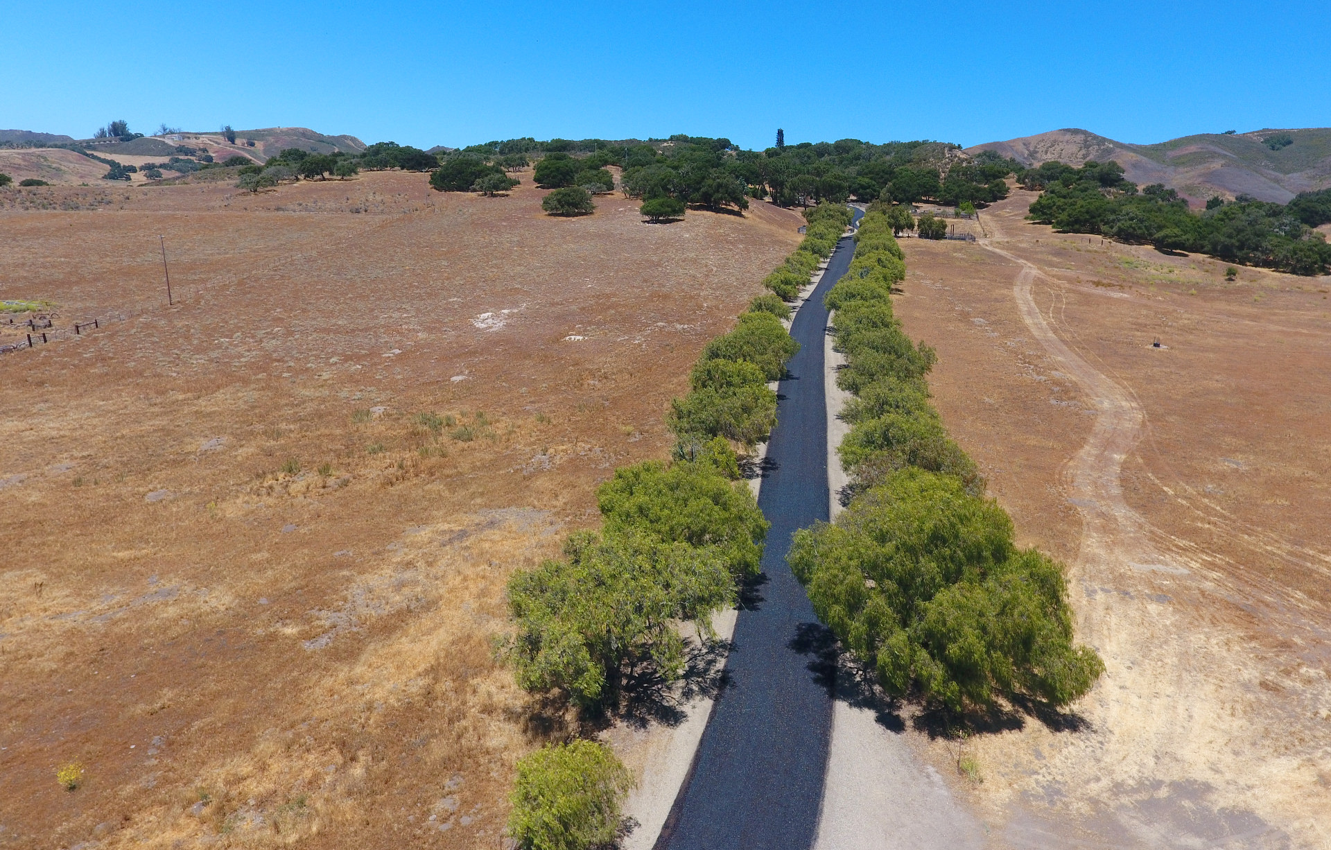 Private Estate Black Chip Seal Driveway | Ramsey Asphalt Construction