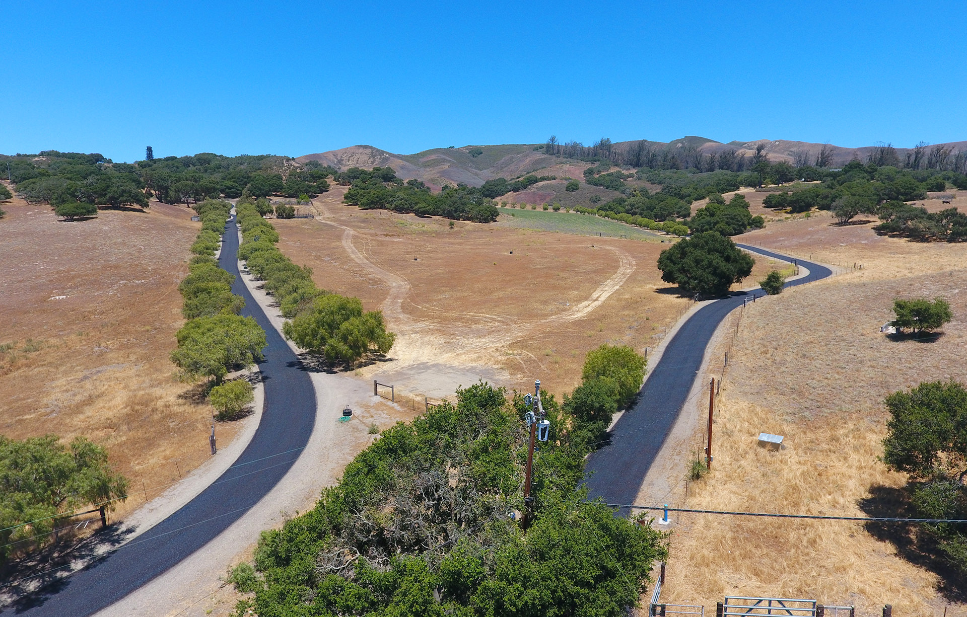 Private Estate Black Chip Seal Driveway | Ramsey Asphalt Construction